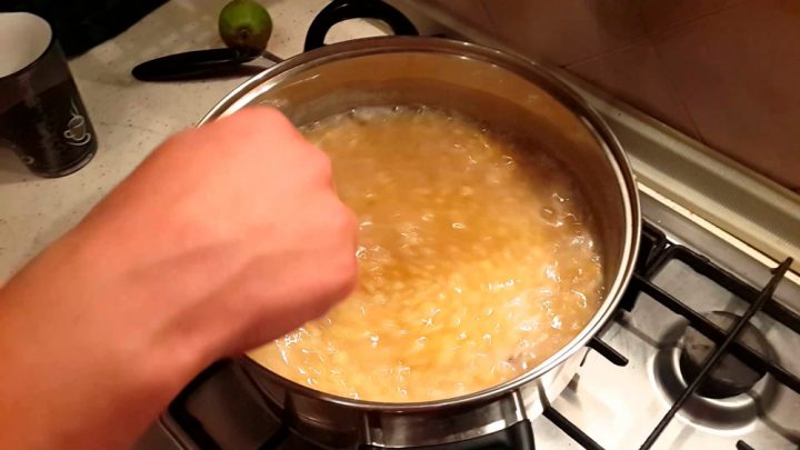 Гороховая мастырка для успешной рыбалки своими руками